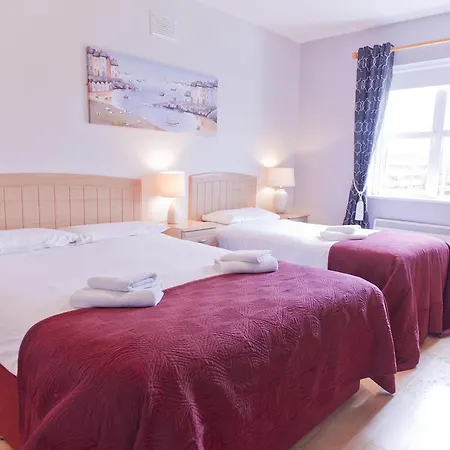 Upton Court Homes Holiday home